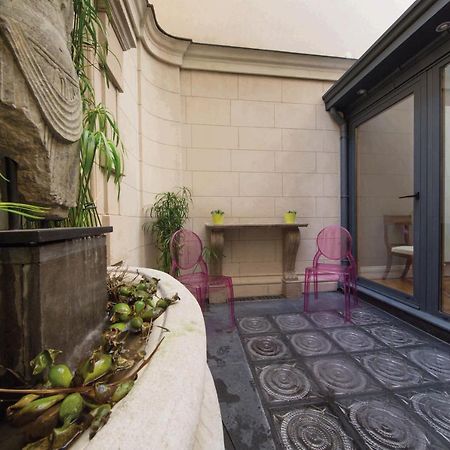 Louise Sur Cour Bed & Breakfast Saint-Gilles Exterior foto